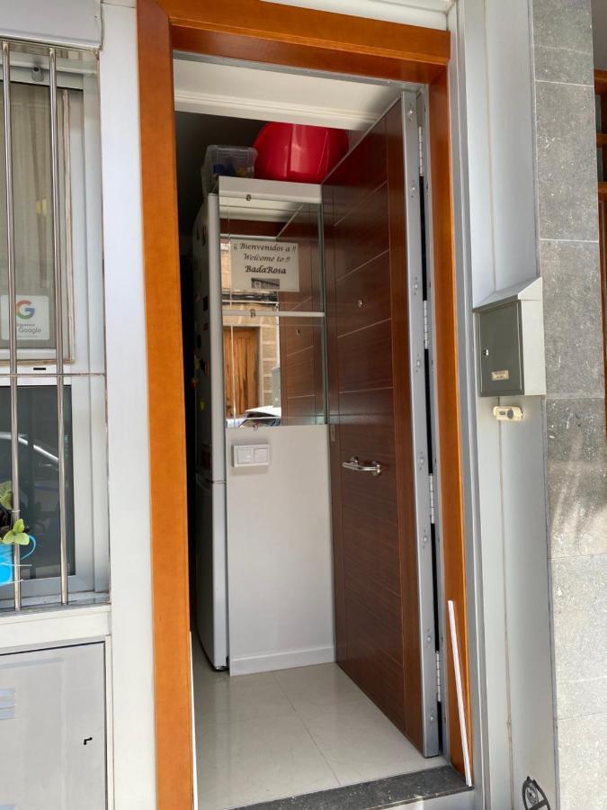 Badarosa 2 House10Min To Barceloncity&Nearto Beach بادالونا المظهر الخارجي الصورة