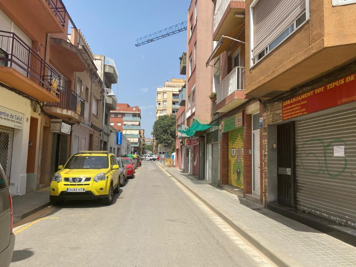 Badarosa 2 House10Min To Barceloncity&Nearto Beach بادالونا المظهر الخارجي الصورة