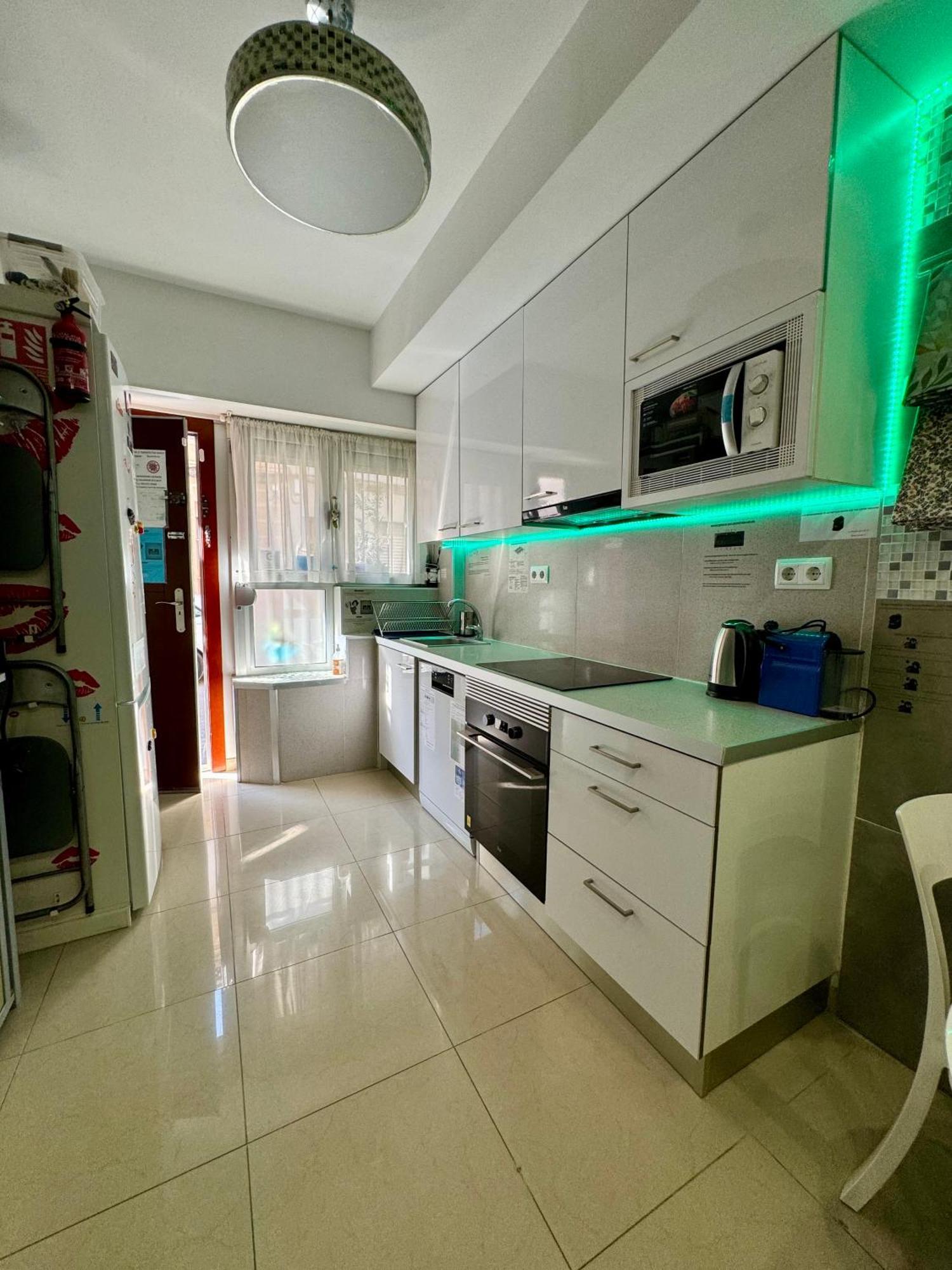 Badarosa 2 House10Min To Barceloncity&Nearto Beach بادالونا المظهر الخارجي الصورة