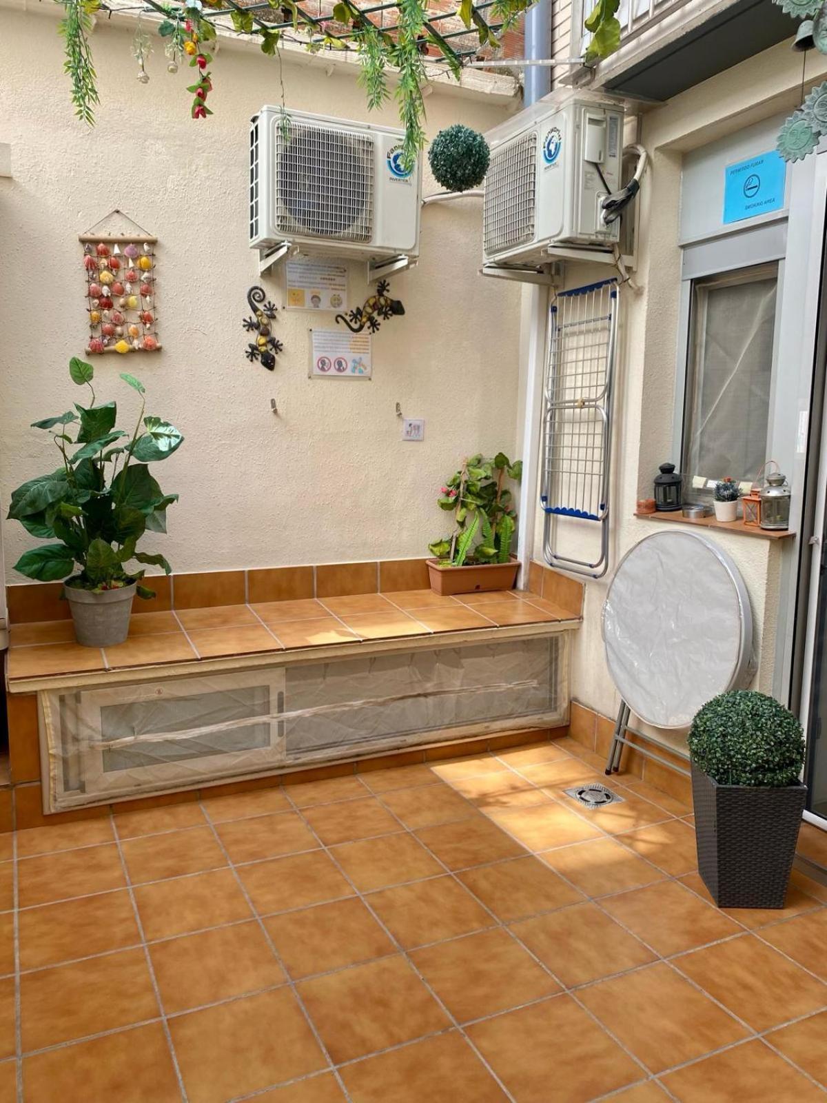 Badarosa 2 House10Min To Barceloncity&Nearto Beach بادالونا المظهر الخارجي الصورة